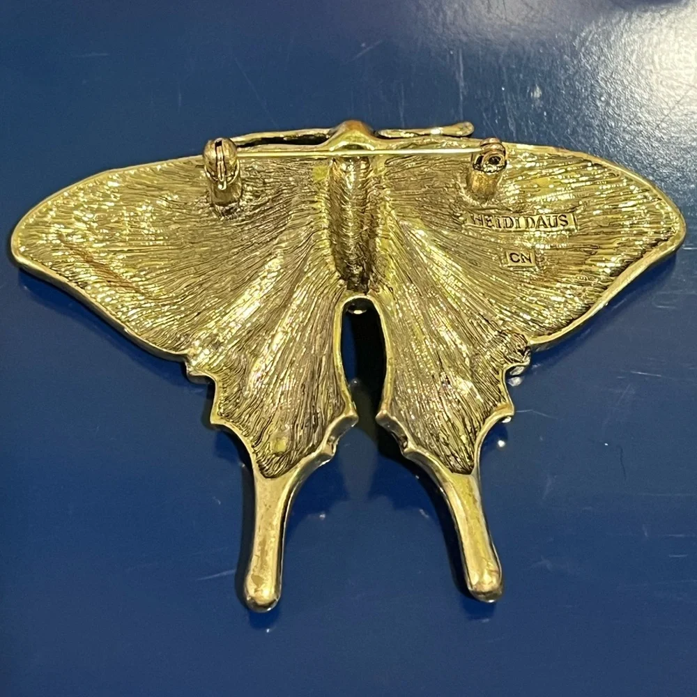 Heidi Daus Crystal Jeweled Butterfly Brooch Gold Pin Vintage Pink Aqua SIGNED